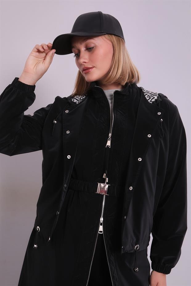 Siyah Çıkarılabilir Detaylı Trençkot