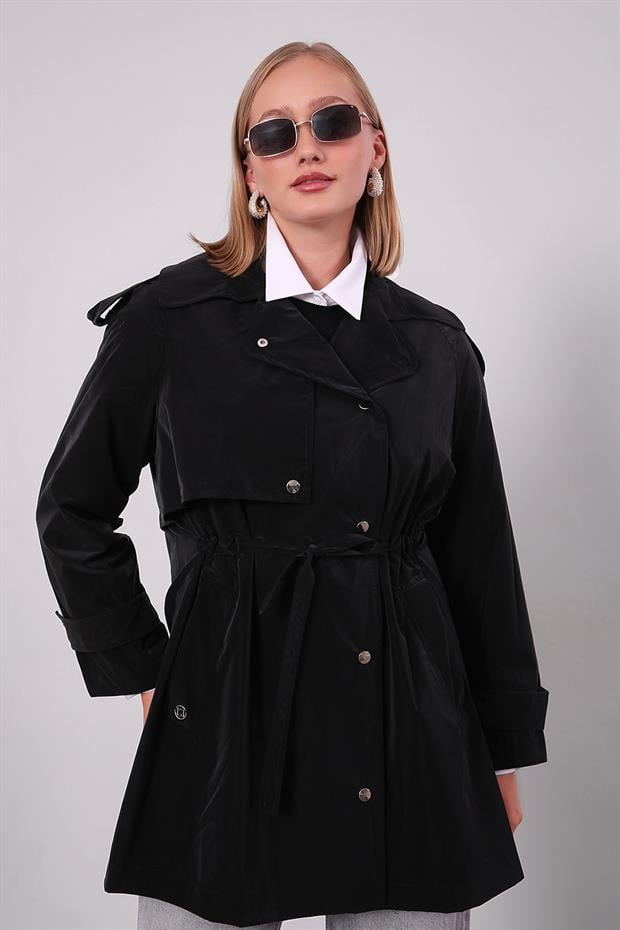 Siyah Çıtçıt Kapamalı Kısa Trençkot
