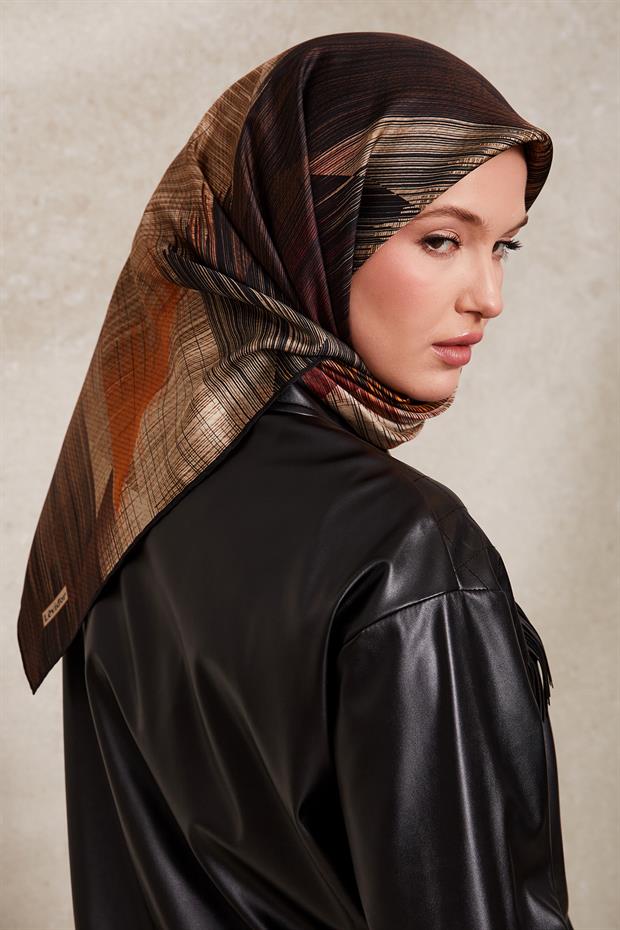 Siyah Çizgi Desen Twill İpek Eşarp