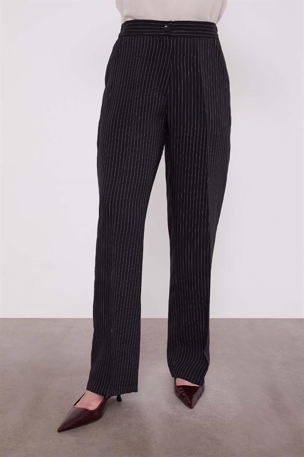 Siyah Çizgili Çiçek Desen İkili Takım