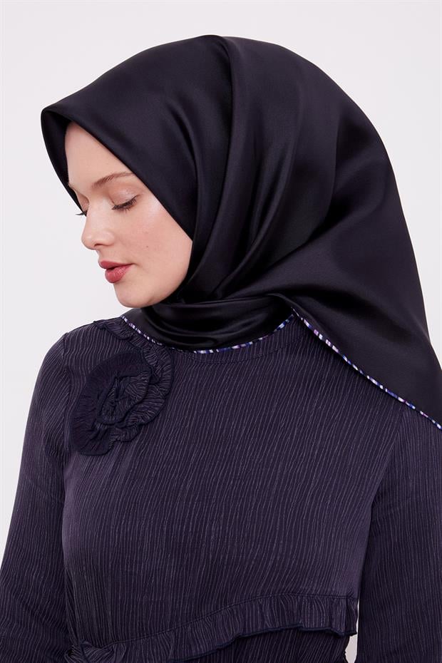 Siyah Çizgili Twill İpek Eşarp