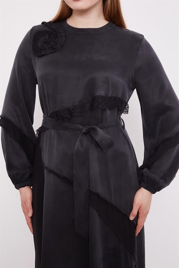 Siyah Dantel Şeritli Cupra Elbise