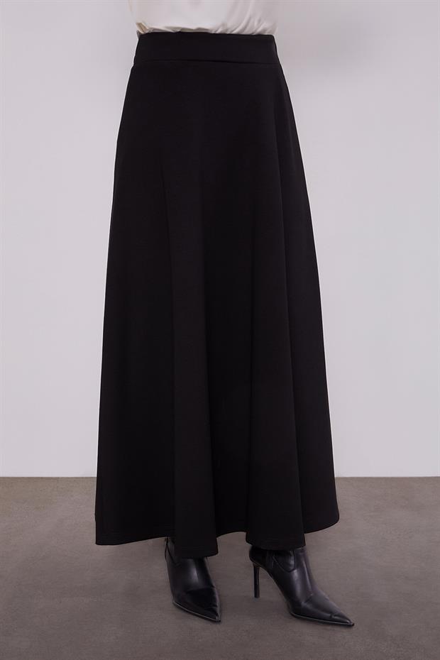 Siyah Dantelli Payet Detayı Etek Takım