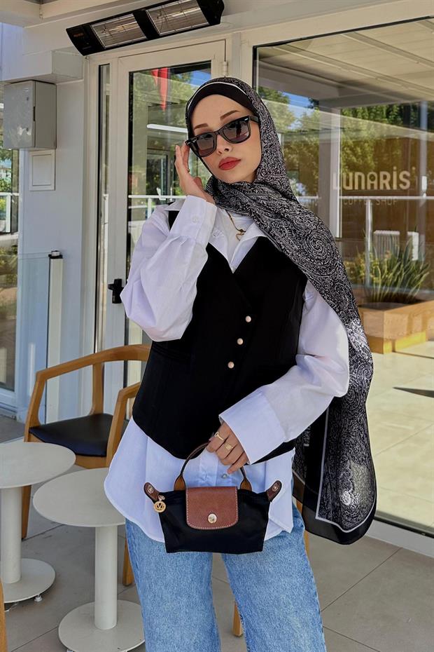 Siyah Deri Kapak Detaylı El Çantası