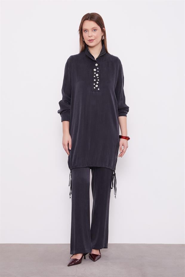 Siyah Dik Yaka Düğme Detaylı Cupra İkili Takım