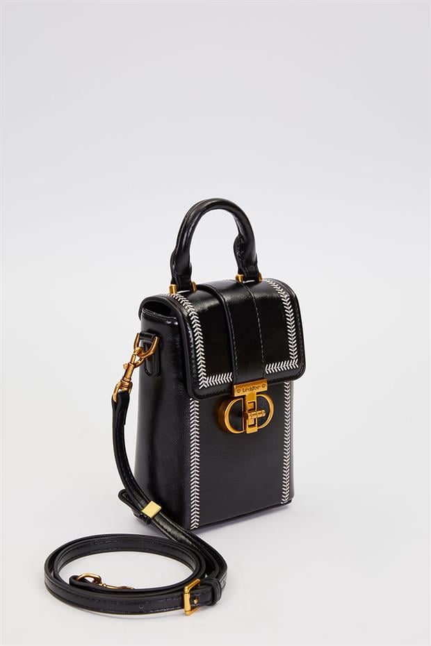 Siyah Dikdörtgen Formlu El Çantası