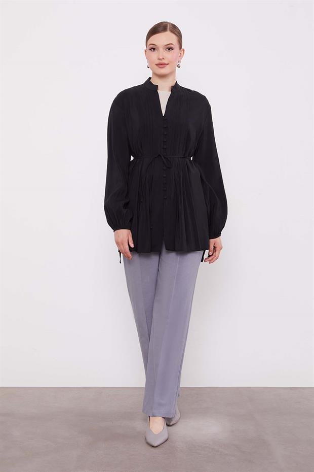 Siyah Düğme Detay Belden Bağlama Gömlek