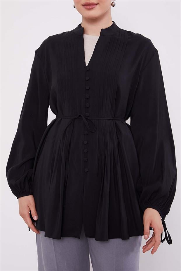 Siyah Düğme Detay Belden Bağlama Gömlek
