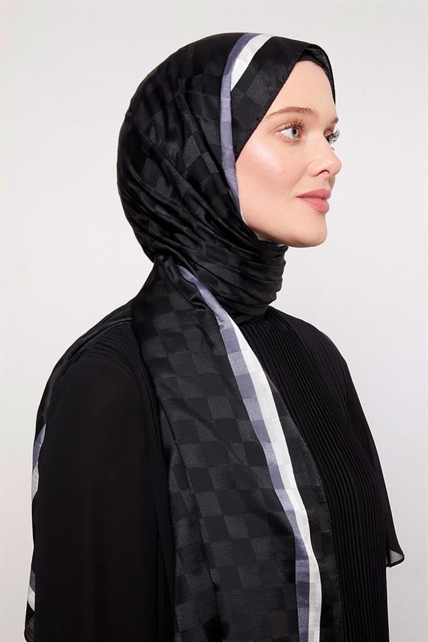 Siyah - Ekru Çizgili Dama Desen Monogram Şal