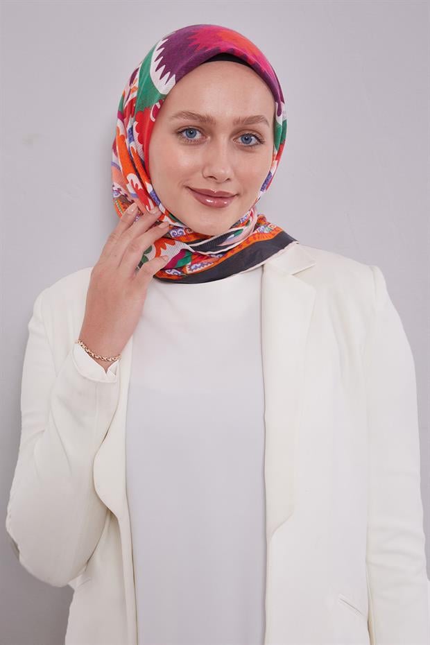 Siyah Motif Desen Pamuk Eşarp