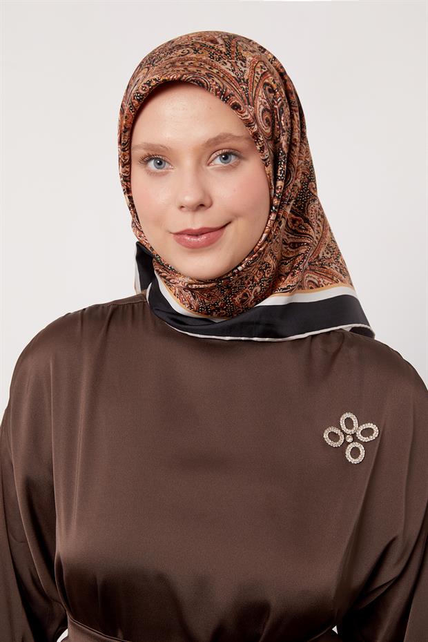 Siyah Etnik Desen Twill İpek Eşarp