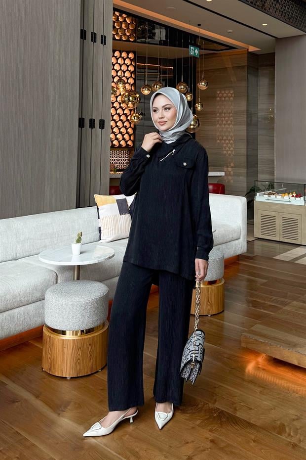 Siyah Fermuar Detaylı Tunik Takım