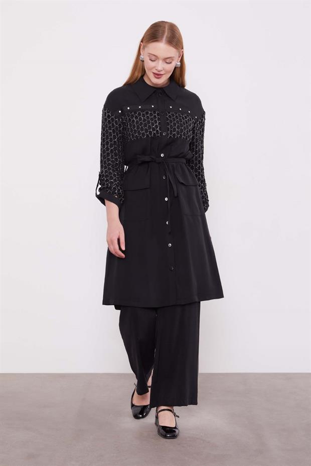 Siyah File Detaylı Cupra Kap