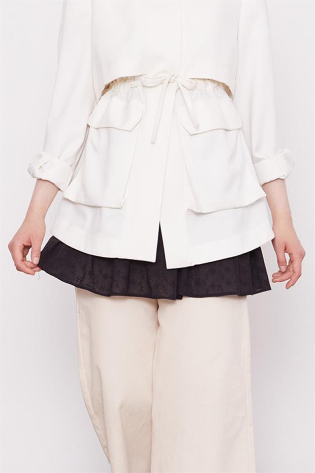 Siyah Fırfırlı Gömlek Altı İçlik