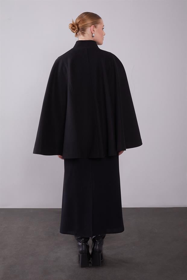 Siyah Gizli Kemer Detaylı Panço