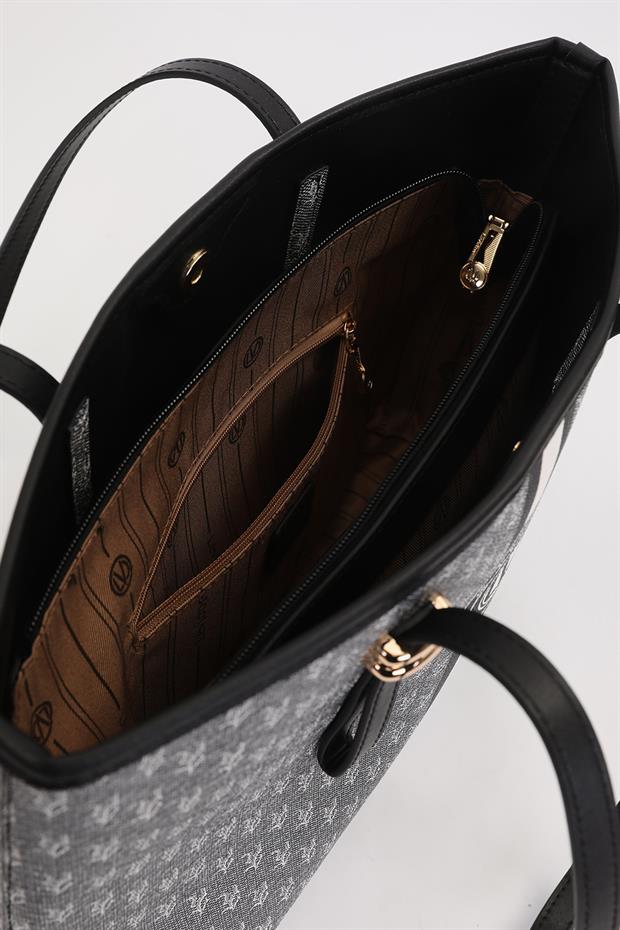 Siyah Gold Akseusar Detaylı Omuz Çantası