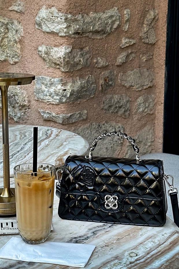 Siyah Gül Baskılı El Çantası