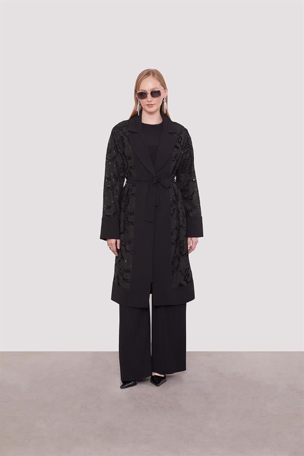 Siyah Güpür Kol Yaka Detaylı Ceket Takım