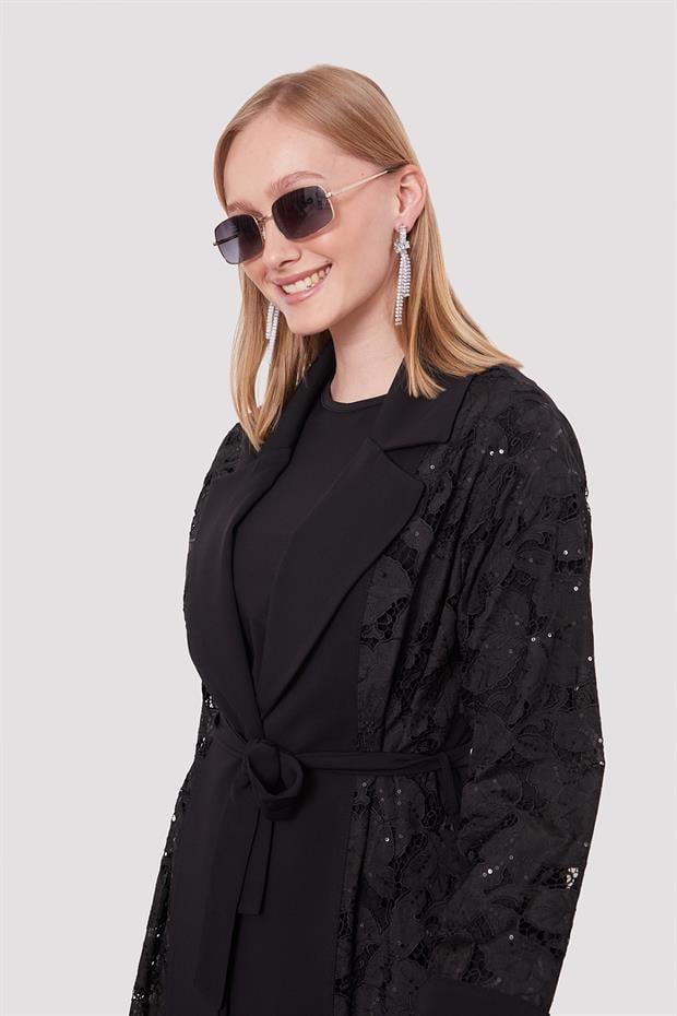 Siyah Güpür Kol Yaka Detaylı Ceket Takım