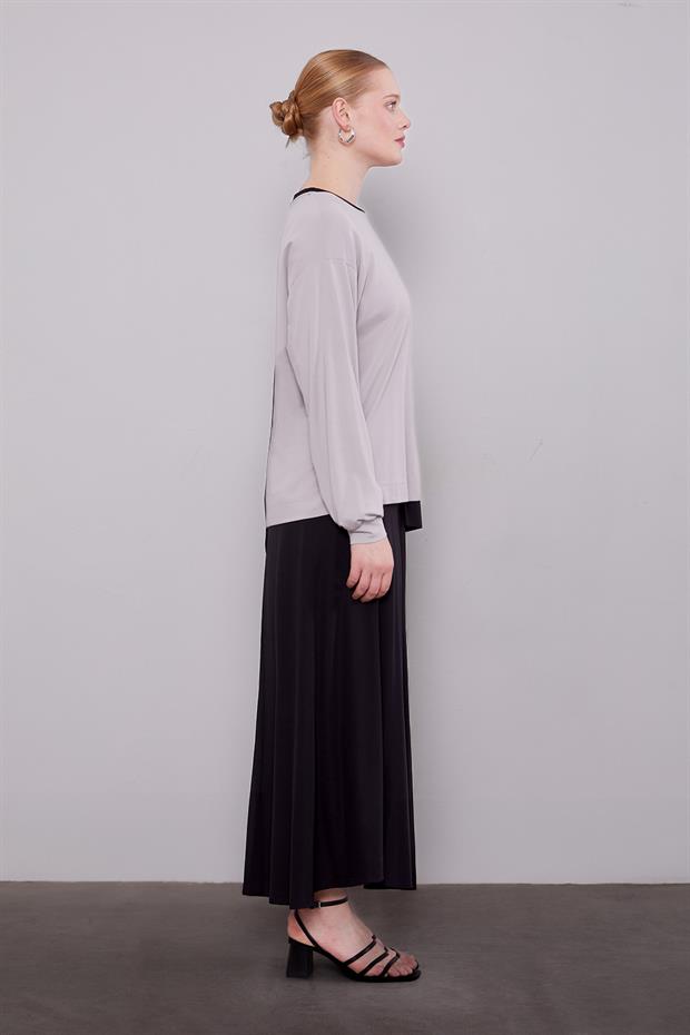 Siyah İki Renkli Asimetrik Etekli Takım