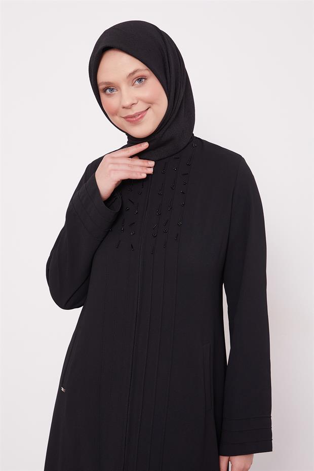 Siyah Yaka Şerit Detaylı Ferace