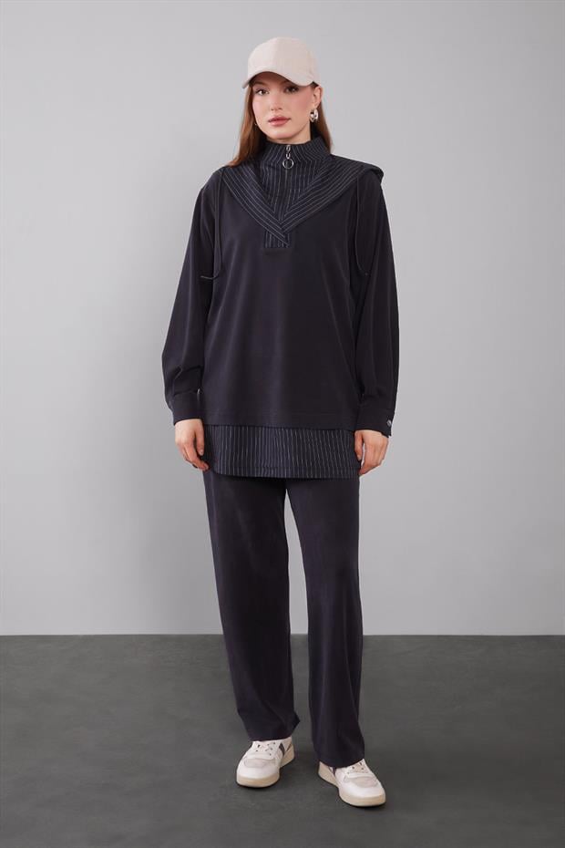 Siyah Kapüşonlu Çizgi Detay Sweat