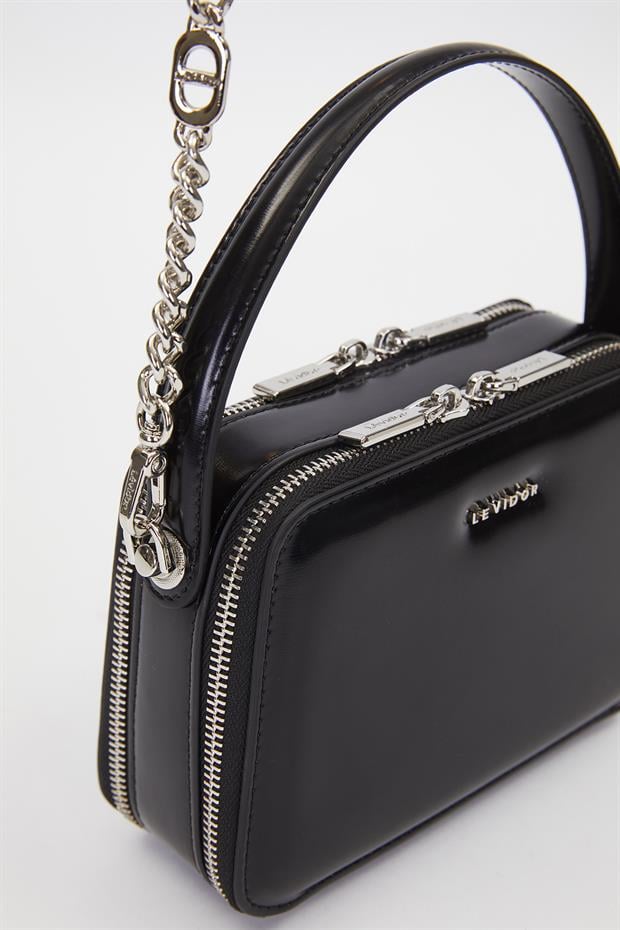 Siyah Kare Bombe Görünümlü Omuz Çantası