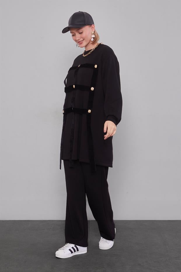 Siyah Kare Görünümlü İkili Takım