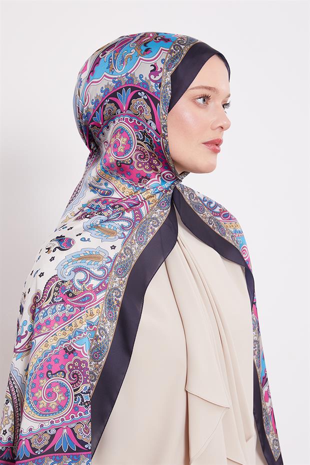 Siyah Karışık Desenal Hint İpeği Şal