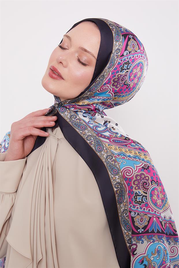 Siyah Karışık Desenal Hint İpeği Şal