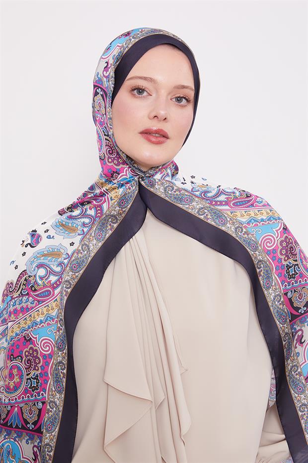 Siyah Karışık Desenal Hint İpeği Şal