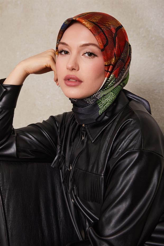 Siyah Karışık Benek Desen Twill İpek Eşarp