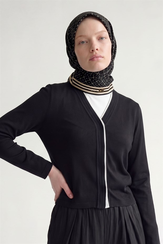 Siyah Kemer Detaylı Twill İpek Eşarp