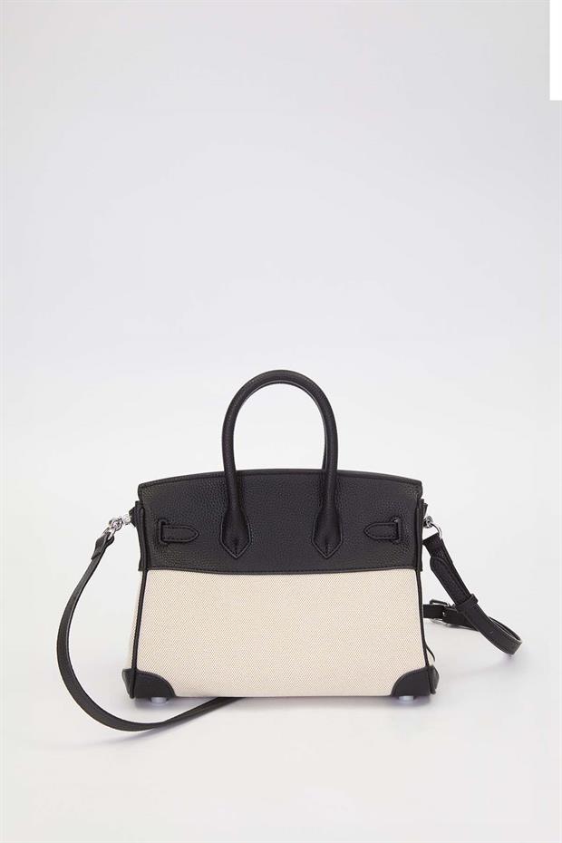 Siyah Kemer Kilit Detay El Çantası