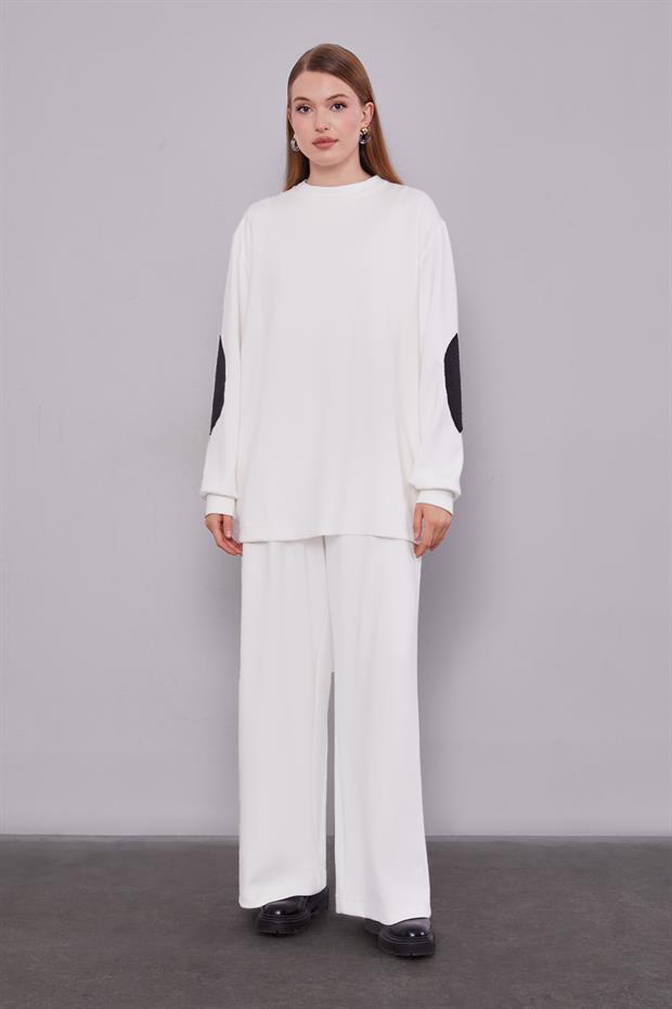 Siyah Kendinden Desenli Yelekli Üçlü Takım