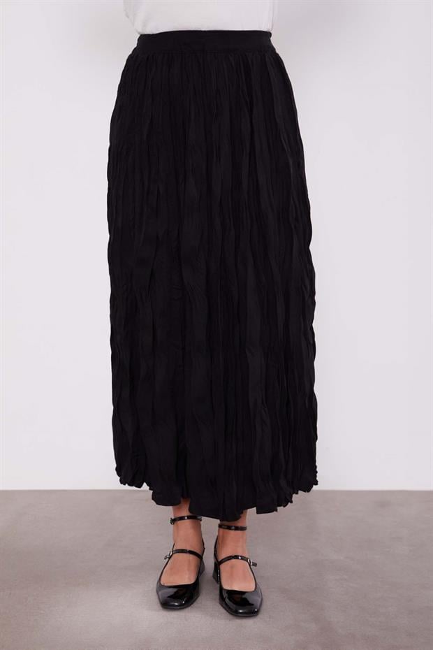 Siyah Kırışık Model Etek