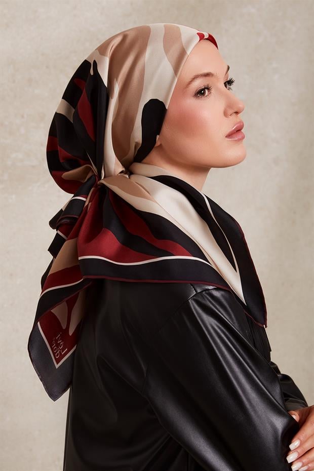 Siyah-Kırmızı Zebra Desen Twill İpek Eşarp