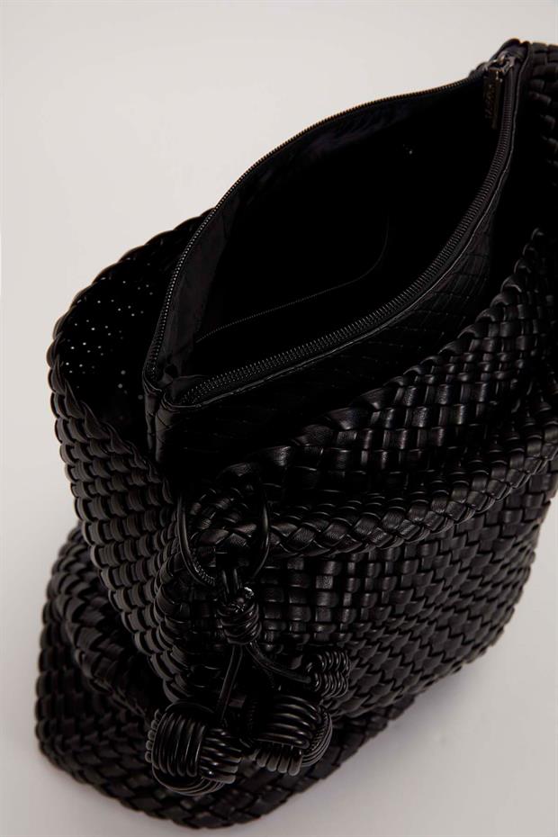Siyah Kısa Askılı Örgü Model El Çantası