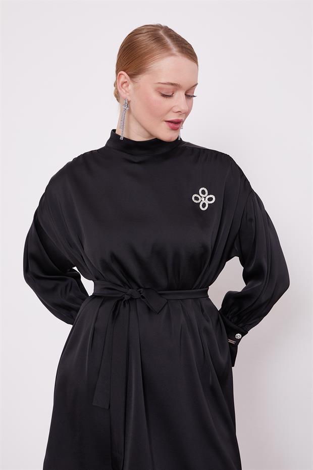 Siyah Kol Fırfır Detaylı İkili Takım