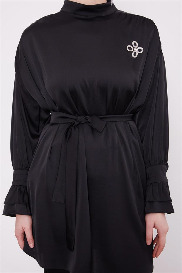 Siyah Kol Fırfır Detaylı İkili Takım