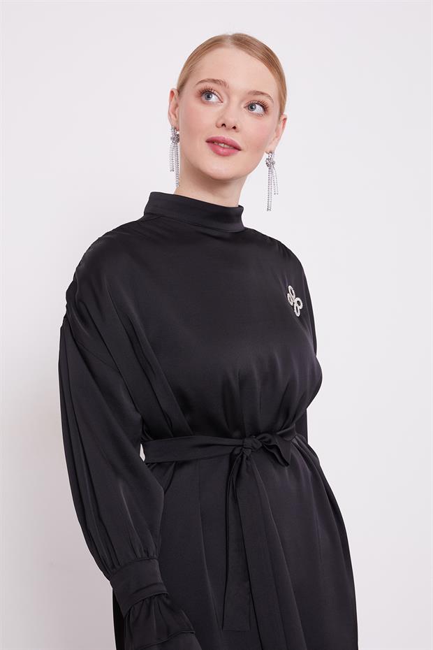 Siyah Kol Fırfır Detaylı İkili Takım