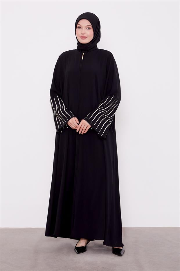 Siyah Kol Nakış Detaylı Ferace