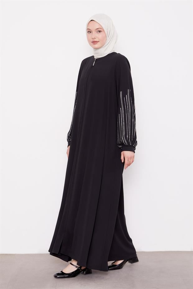 Siyah Kolları Taş Detay Ferace