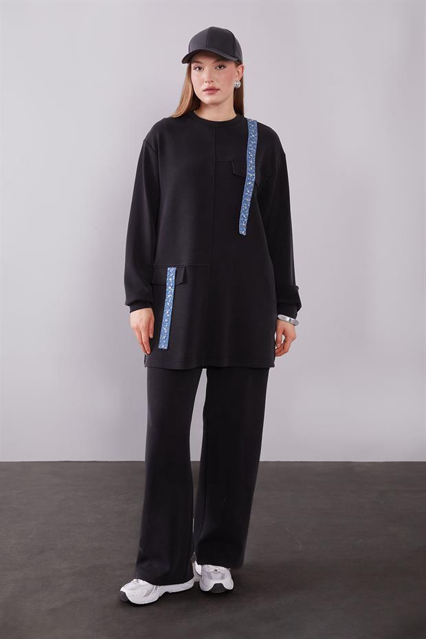 Siyah Kot Şerit Detaylı Sweat