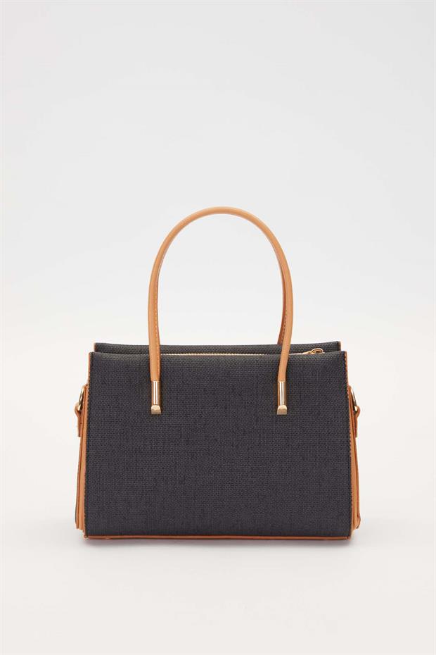 Siyah Kumaş Görünümlü El Çantası