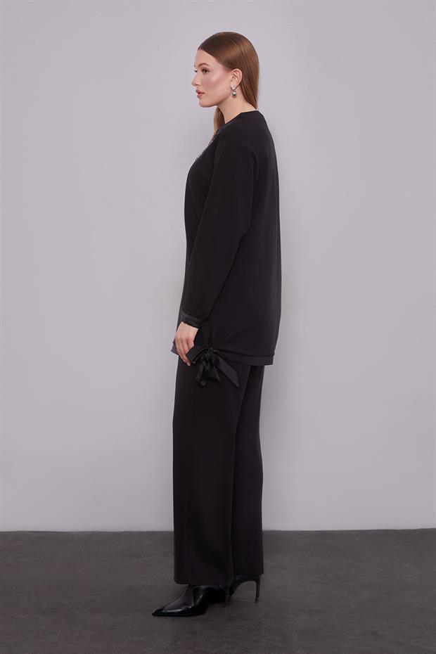 Siyah Kurdale Detaylı İkili Takım