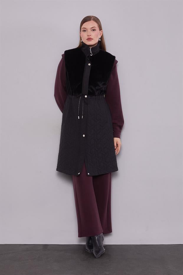 Siyah Kürk Detaylı Yelek