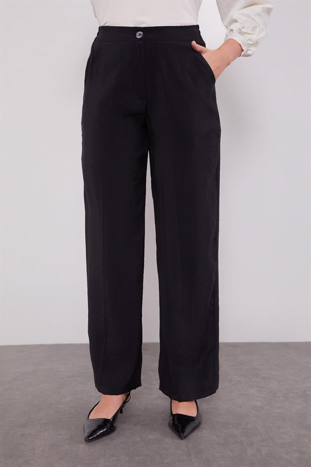 Siyah Kuşak Detay Yelekli İkili Takım