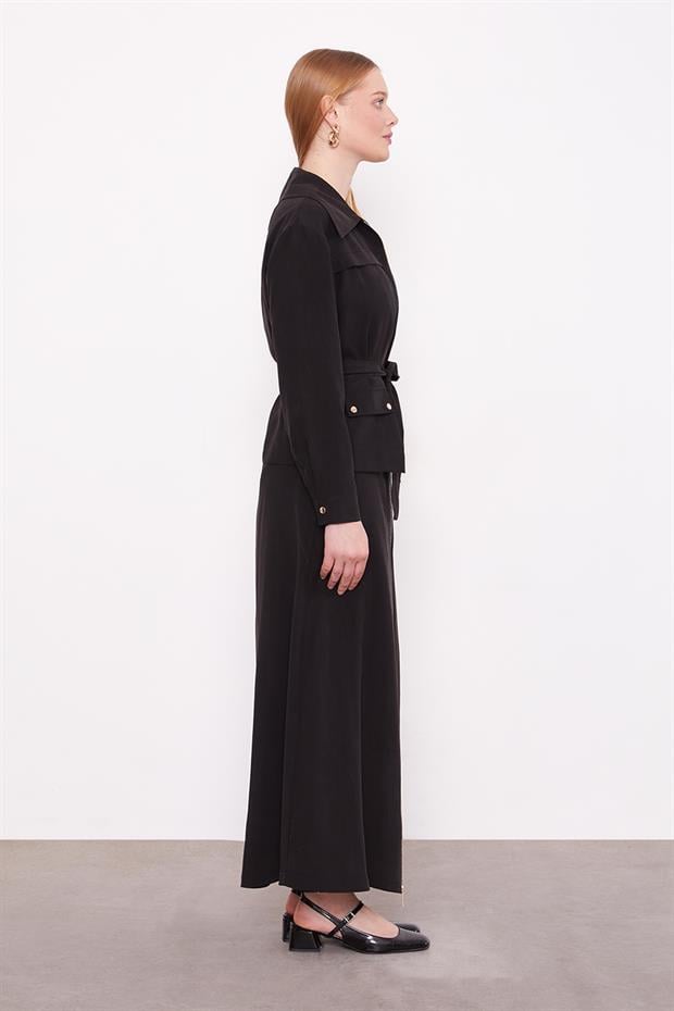 Siyah Kuşak Detaylı Etek Takım