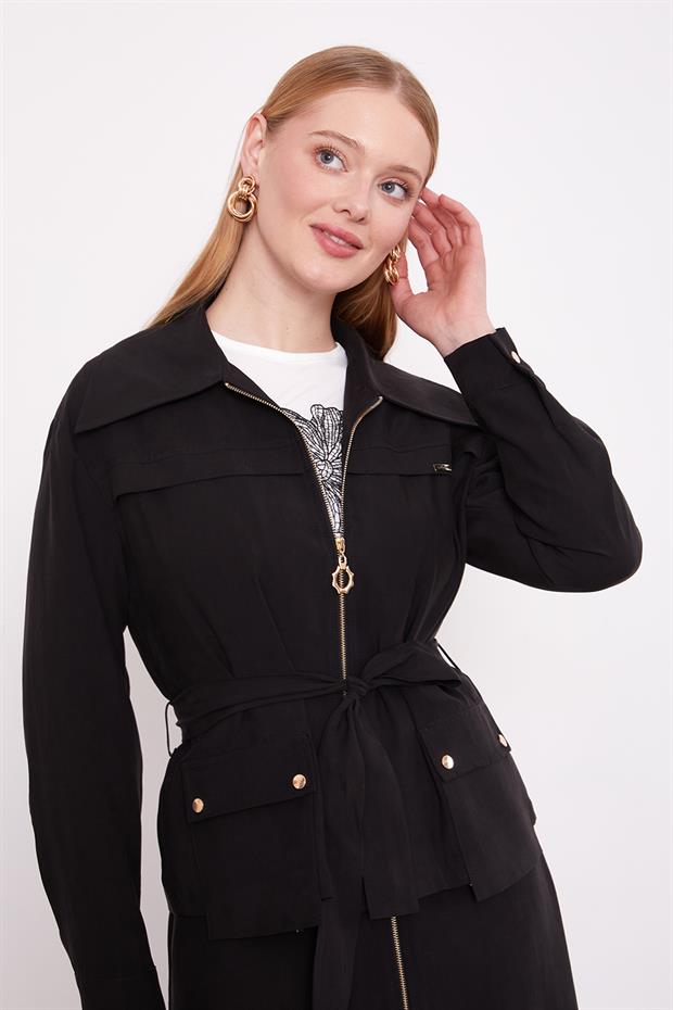 Siyah Kuşak Detaylı Etek Takım